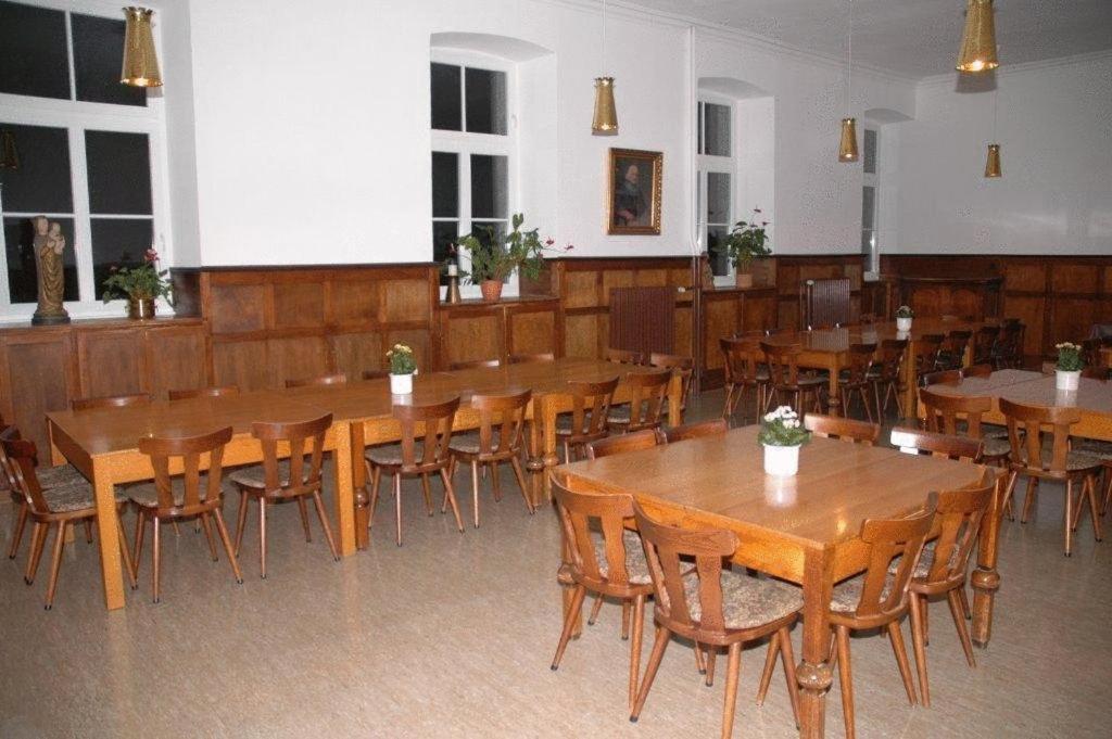 Nikolauskloster Juchen Ngoại thất bức ảnh